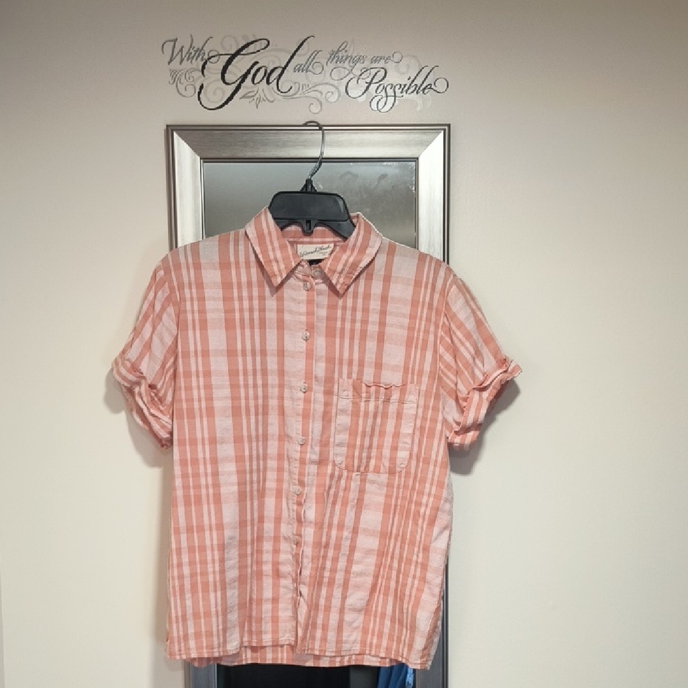 Universal Thread Women's Coral Striped Button Down Pocket Short Sleeve Shirt